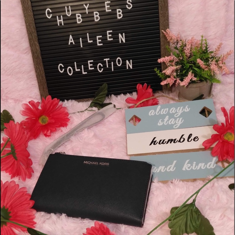 Michael Kors (Double Zip Wallet)